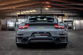 华体会体育-边界与反击，当橄榄球的狂野横扫足球的童话，卡马文加在风暴中心起舞