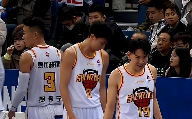 华体会下载-上海主场对阵深圳男篮,球迷期待 第1张 华体会下载-上海主场对阵深圳男篮,球迷期待 第1张